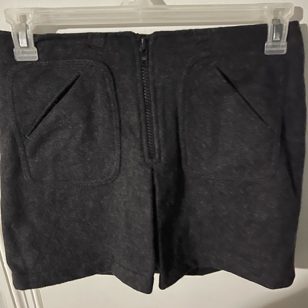 GAP. Gray wool skirt. Size 2.